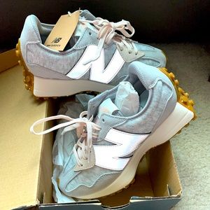 New balance 327 rain cloud / rose water size 6.5